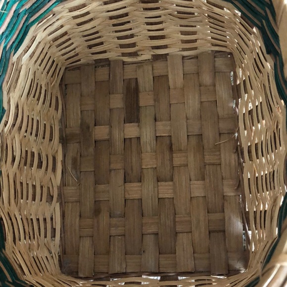 Basket with Handles - Picture 5 of 11